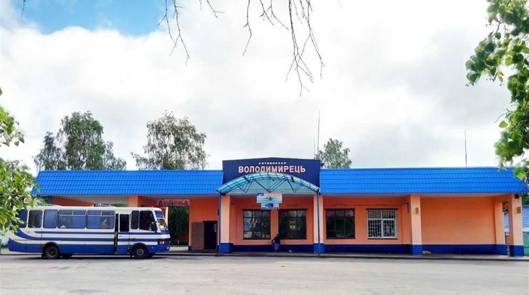 З 1 серпня тарифи на пасажирські перевезення піднімуть