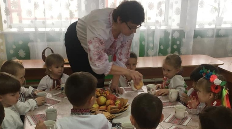 Як в дитсадку "Барвінок" діти дізналися про глиняний посуд