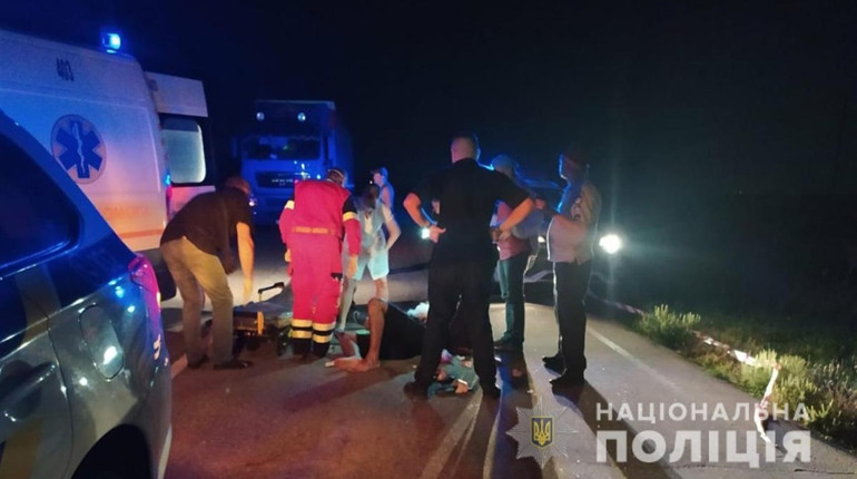 Возле села Лазурное Мелитопольского района ночью обстреляли микроавтобус