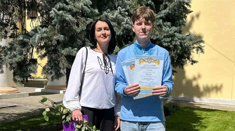 Чотирьом випускникам Дрогобицької громади призначили стипендію Президента за високі результати у НМТ