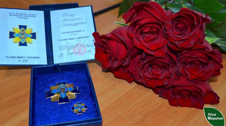 За особисту мужність: водій Уманського лісгоспу отримав відзнаку РНБО України