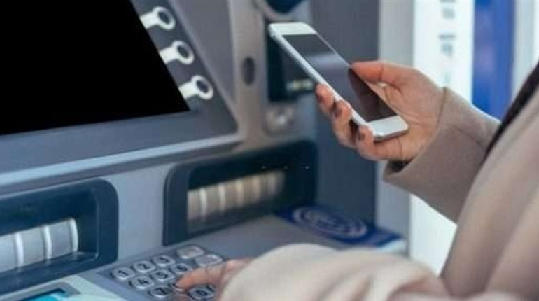 Поповнення карток готівкою через термінали з 1 серпня потребуватиме телефону