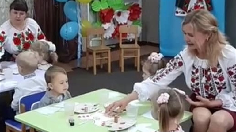 Як в дитсадку “Теремок” святкують ювілейний рік Всесвітнього дня вишиванки