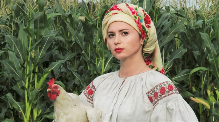 Тепер люди кажуть: «Культура ожила». Як касирка з Донеччини відродила місцевий музей