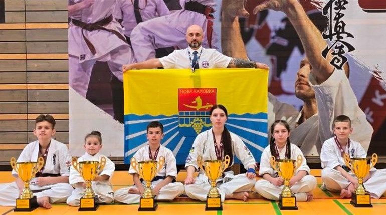 Новокаховські каратисти вибороли шість медалей на чемпіонаті Німеччини