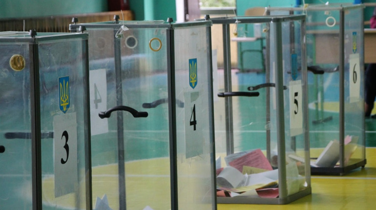Місцеві вибори: як голосують нетішинці
