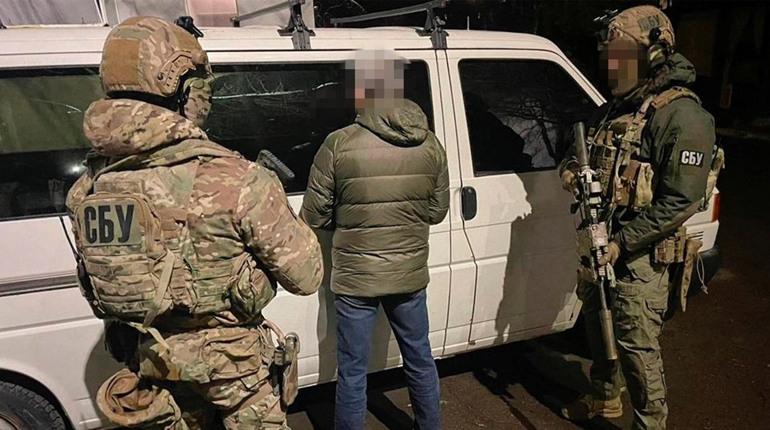 СБУ затримала російського диверсанта, який входив до російського окупаційного угруповання «Херсон»