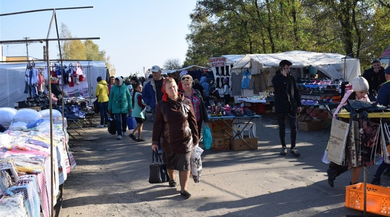 На Володимиреччині і у Вараші можуть відновити роботу ринків. Є дозвіл МОЗу