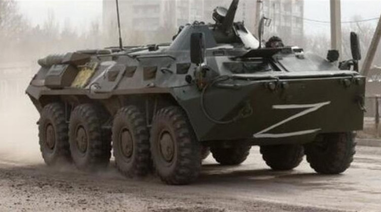 Окупанти розміщують військову техніку в зайнятих будинках жителів Херсонщини