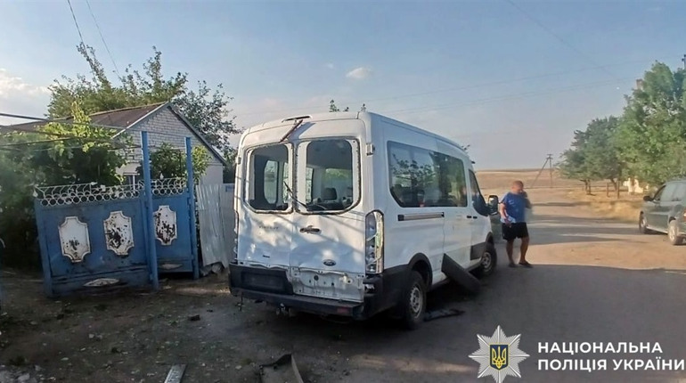 Ворог обстріляв 46 населених пунктів правобережжя Херсонщини: є загиблий та поранені