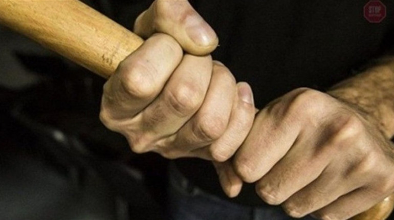 У Городку пенсіонер отримав штраф за побиття тещі