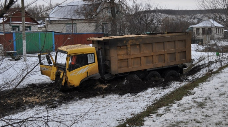 Винуватець смертельної ДТП на сватівському мосту очікує вироку суду