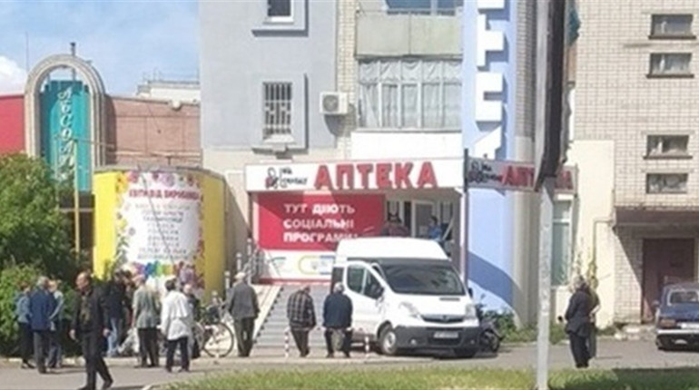 Росіяни завозять на ТОТ Херсонщини ліки, в яких спливає термін придатності