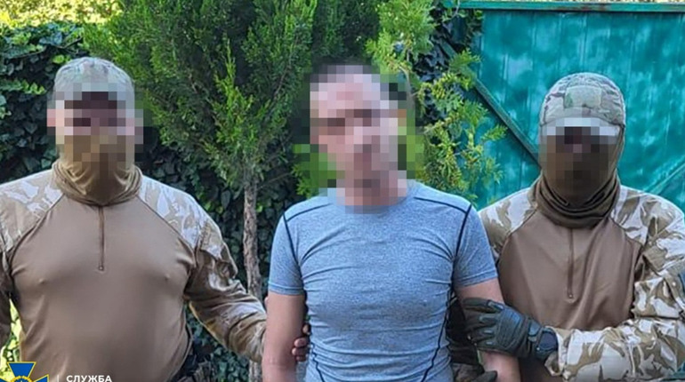 СБУ затримала ще одного ворожого пособника у Херсоні: «передав» ворогу Херсонську філію Укрпошти