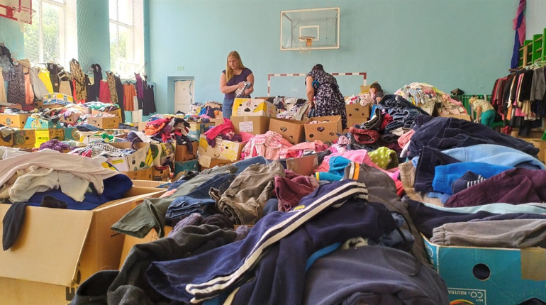 Люди дають крила і силу працювати далі: як проходить день у міському гуманітарному центрі Умані