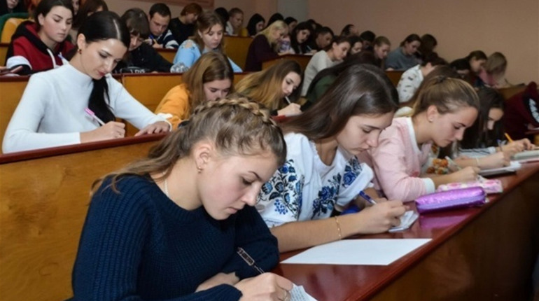 Уманчани доєднались до ХІХ Всеукраїнського радіодиктанту