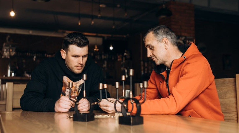Фронтмен гурту Criptex Олександр Гурський запрошує на благодійний концерт в пабі Пивниця на Толстого