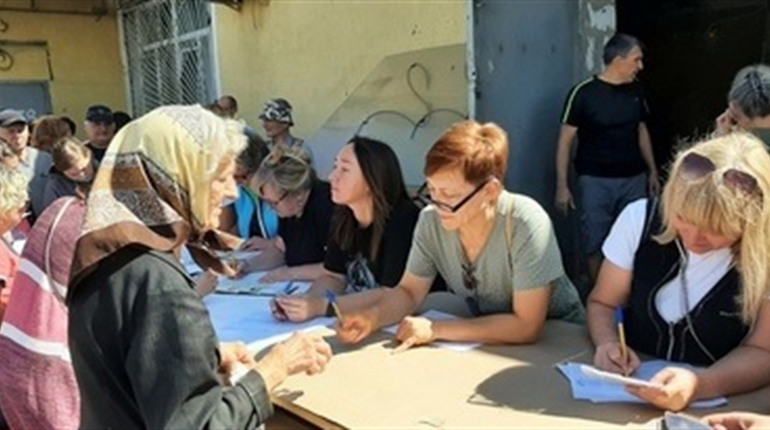 Жител/і/ьки Дворічанщини отримали гуманітарну допомогу від благодійників