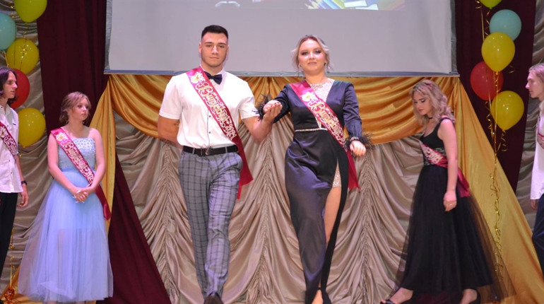 Де випускники Нової Каховки отримають атестати