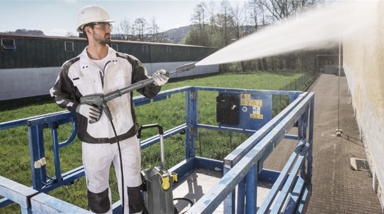 Професійне обладнання для бізнесу: де апарати високого тиску незамінні