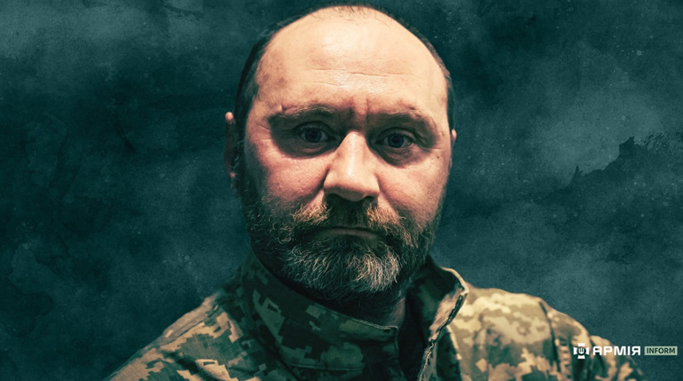 За що отримав "Золотий хрест" стрілець з позивним "Луга"