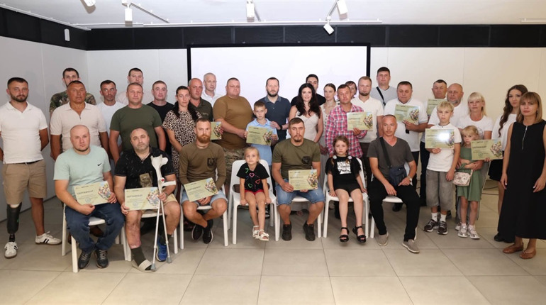 Двоє ветеранів із Городоччини отримали сертифікати на житло