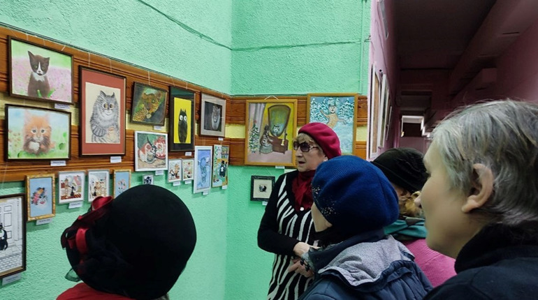 Виставка «Котоманія» зібрала 44 талановитих автори у стінах шосткинської бібліотеки