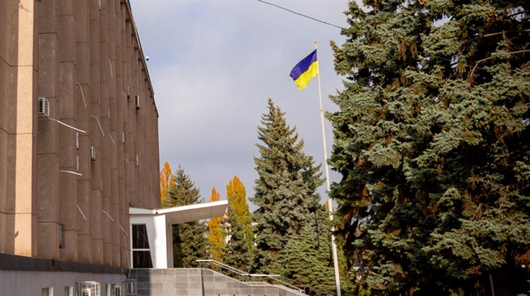 Нікополь підтримав Херсон і передав комунальну техніку