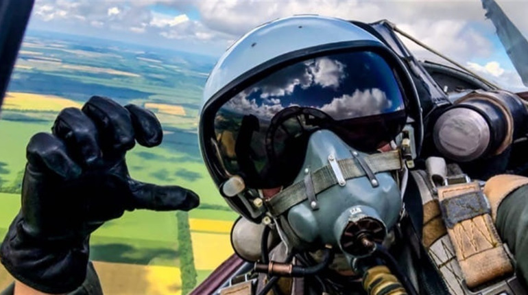 Штурмовики ЗСУ нанесли авіаційний удар по скупченню військ рф в районі Снігурівки