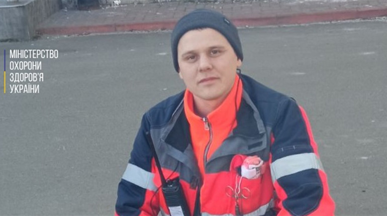 Герої серед нас: фельдшер Олександр Гнип все життя пам'ятатиме очі дитини, яку рятував