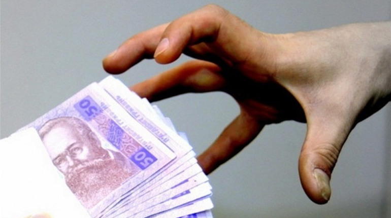 Чортків'янка викрала гроші у сусідки по лікарняній палаті