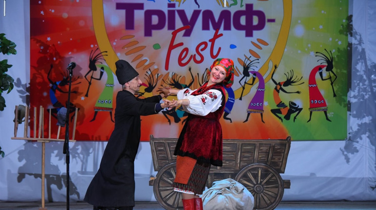 Аматорський театр «Реверанс» переміг на фестивалі мистецтв «Квітуча країна»