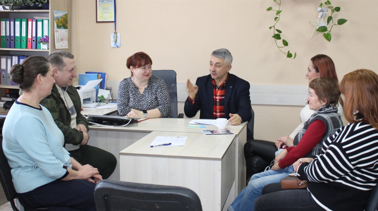 Потреби мешканців та переселенців обговорили в Менській громаді