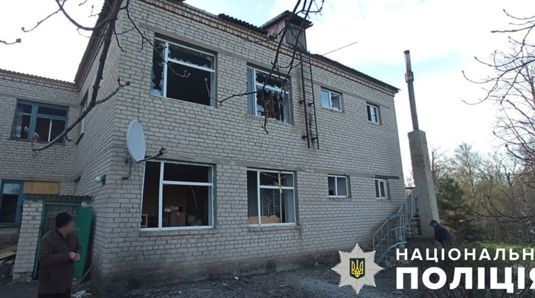 Армія рф обстрілює Херсонщину з артилерії, мінометів, РСЗВ та скидає боєприпаси з дронів
