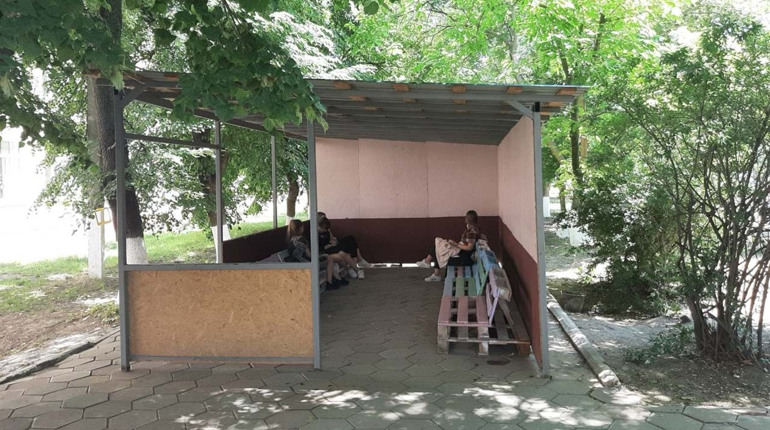 На території біляївської школи з’явилася альтанка для відпочинку: її облаштували діти
