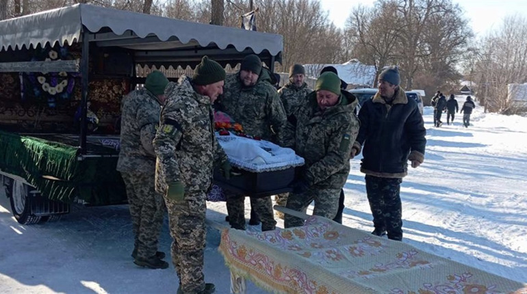 У Стольному провели в останню дорогу свого Захисника — Михайла Голівця