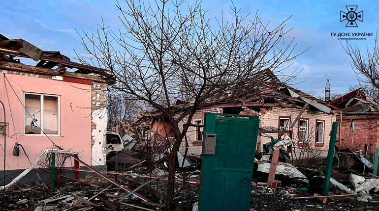 Трагічне передноворічча: 8 поранених і 51 зруйнований будинок. росіяни обстріляли ракетами Смілу
