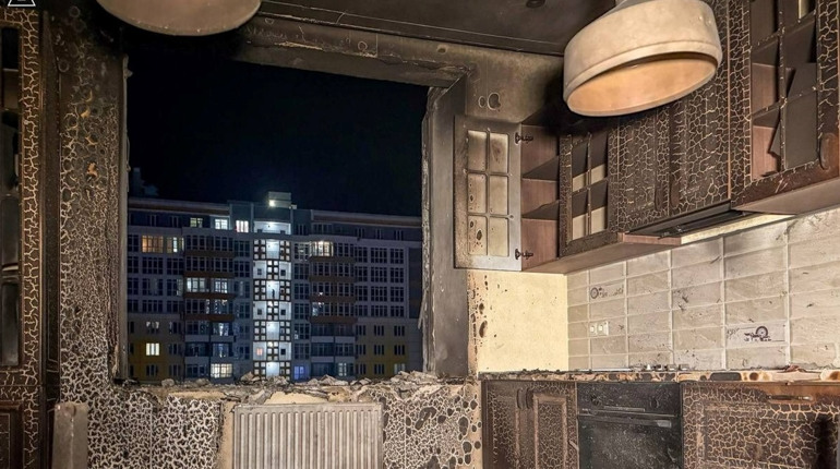 В Одесі "шахед" влучив у багатоповерхівку: є постраждалі, у кількох районах міста - руйнування