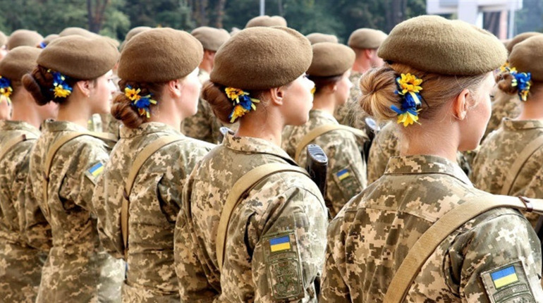 Військовий облік жінок: жительки Сарн коментують наказ Міноборони