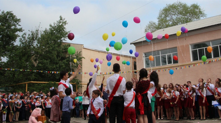 Школа в умовах війни: про успішність, медалістів, та скільки випускників маємо у Біляївській громаді