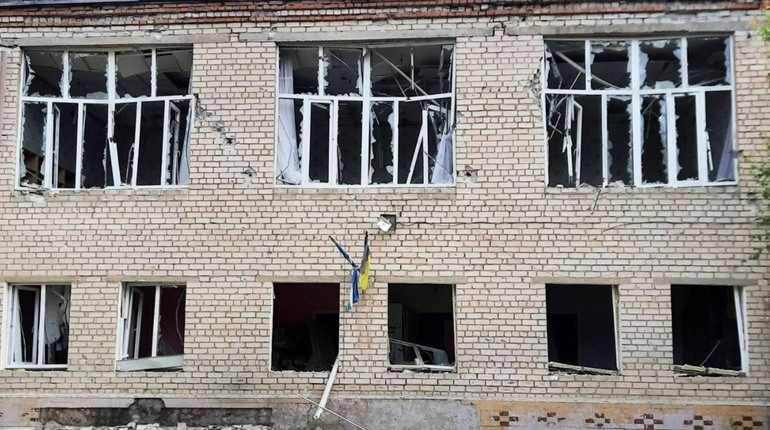 На Херсонщині армія рф завдала ударів по житлових кварталах, критичній та соціальній інфраструктурі