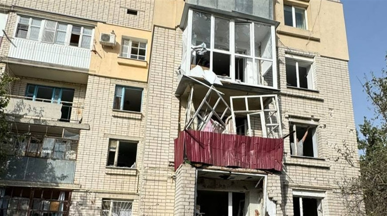 Російські окупанти атакували критичну інфраструктуру та житлові квартали на Херсонщині