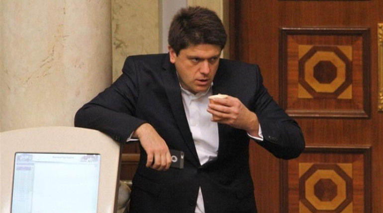 Іван Вінник ініціював закон, що забороняє українцям критикувати владу