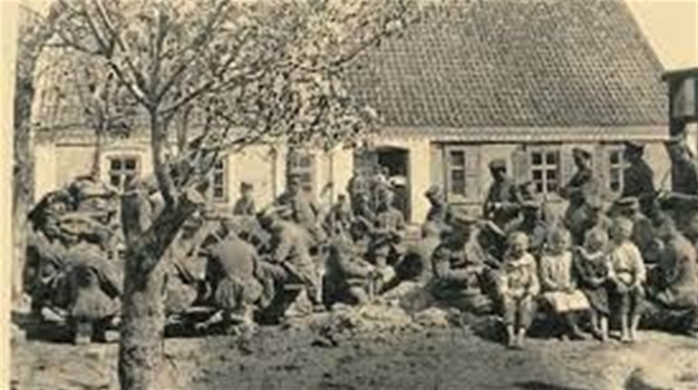 «У домівці моєї прабабусі був госпіталь». Історії городоцьких медиків у роки Світової війни