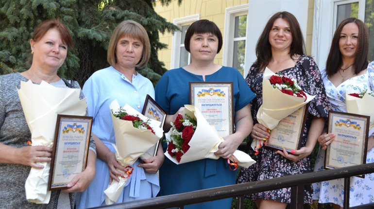 У Глухові з професійним святом привітали кращих працівниць торгівлі