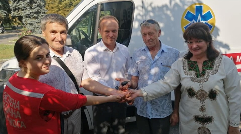 Новоолексіївка отримала новий сучасний автомобіль «швидкої»