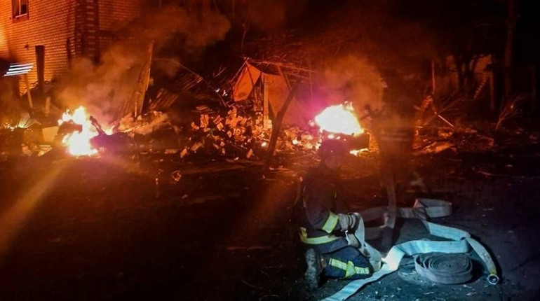 На Херсонщині окупанти завдали ударів по критичній та соціальній інфраструктурі, житловим будинкам