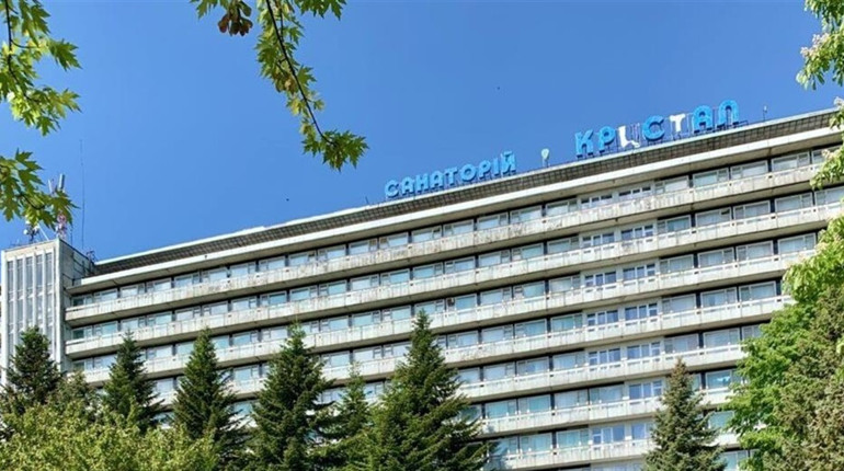 Санаторій «Кристал»: оздоровлення у серці Трускавця