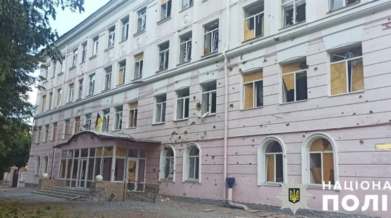 На Херсонщині армія рф атакувала житлові будинки, медичний заклад, сільгосппідприємство