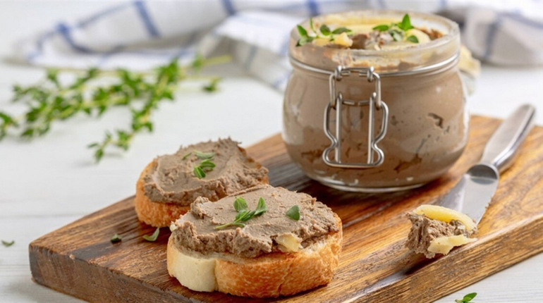 Рецепт дня: паштет із квасолі та печериць